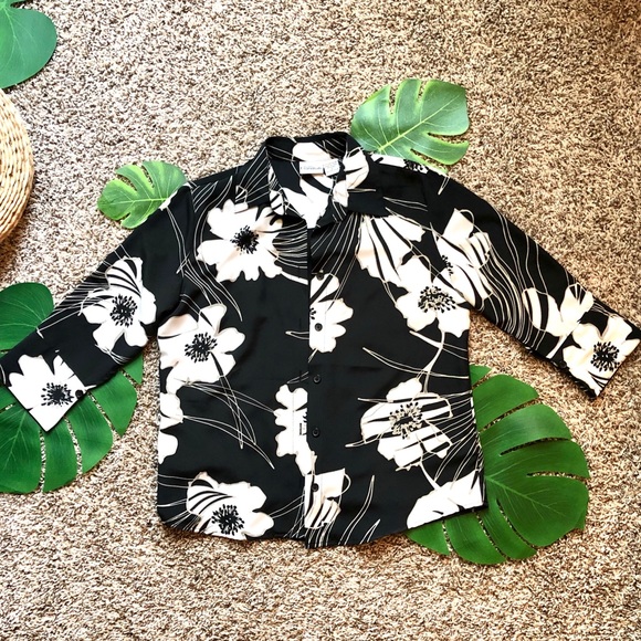 Sale!  3/4-Sleeve Shirt with Front Cover - Picture 2 of 8